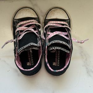 Converse hello kitty shoes
